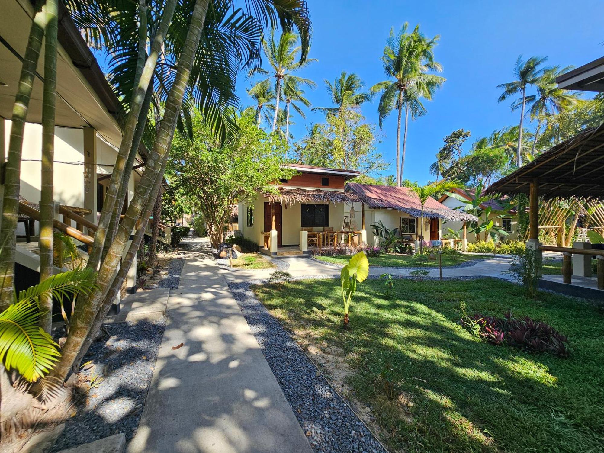 The Mellow Mango Koh Lanta Exterior photo